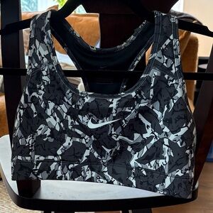 Nike dri fit sports bra small